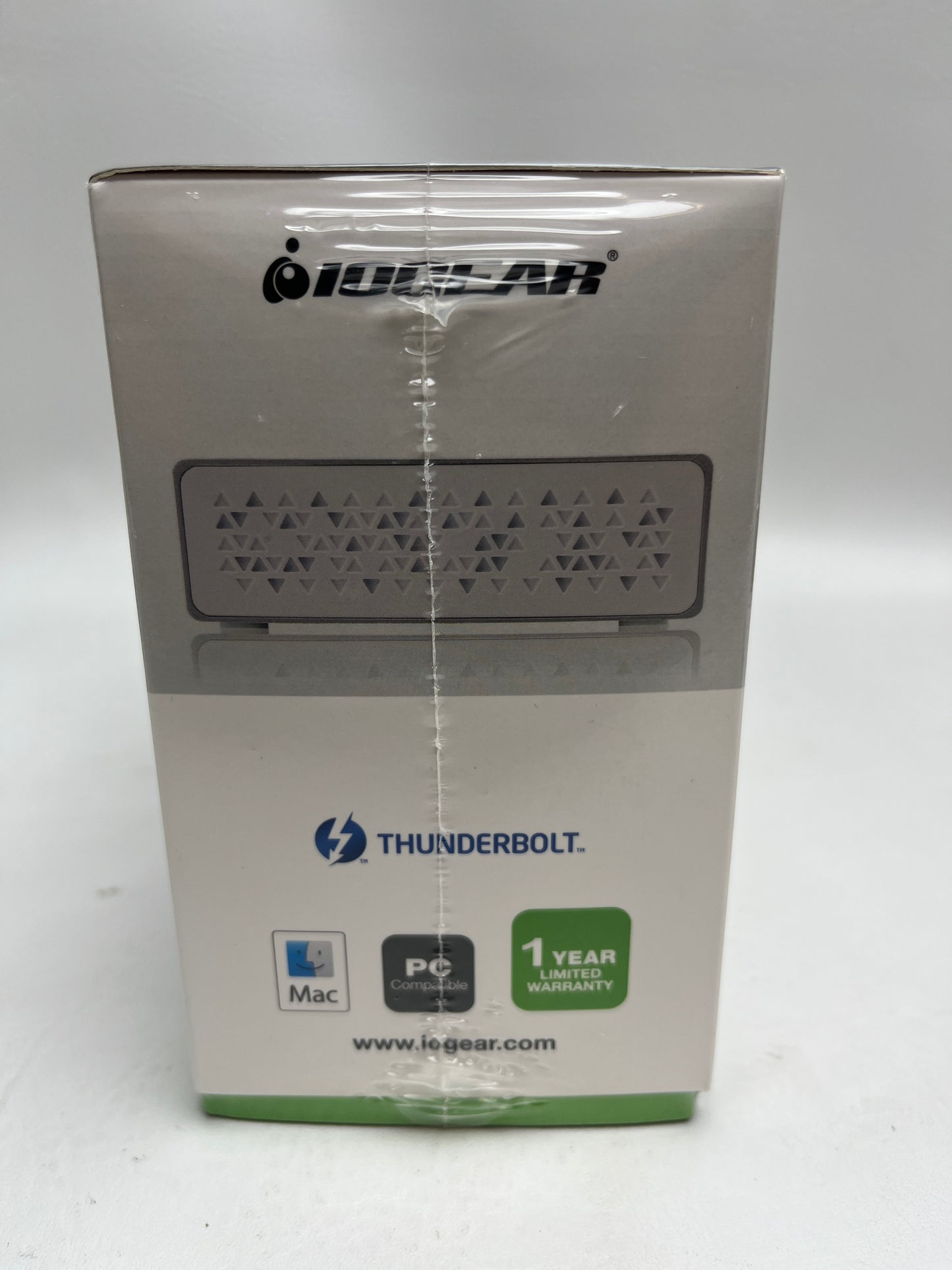 New Iogear Thunderbolt 3 Docking Station GTD735