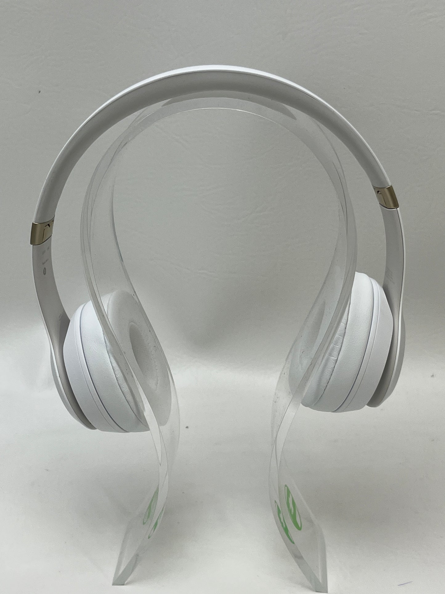 Beats Solo4 Wireless On-Ear Bluetooth Headphones Club White