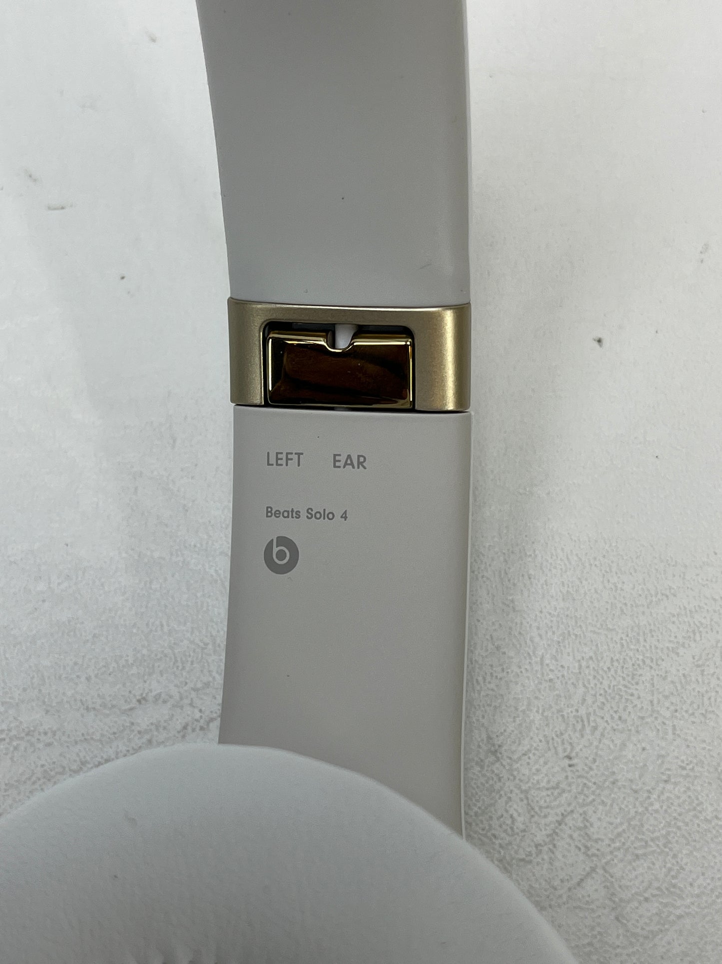 Beats Solo4 Wireless On-Ear Bluetooth Headphones Club White