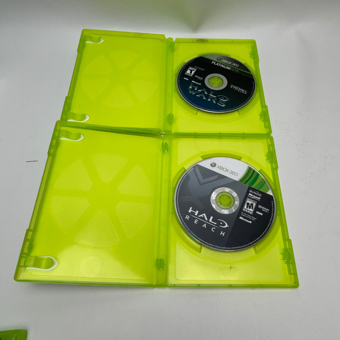 Lot of 2 Games Microsoft Xbox 360 Halo Reach,Halo Wars [Platinum Hits]