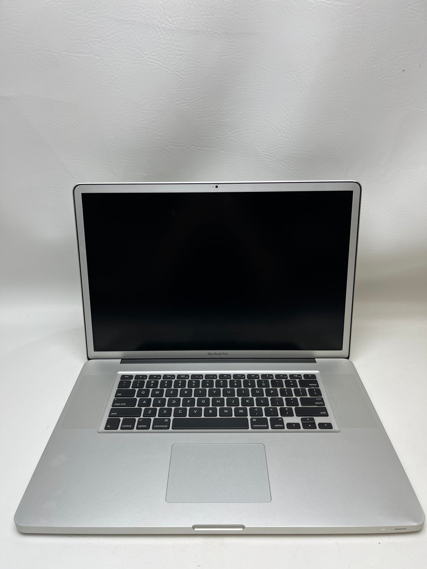 2011 Apple MacBook Pro 16" i7 2.5GHz 4GB RAM 1TB SSD Silver A1297