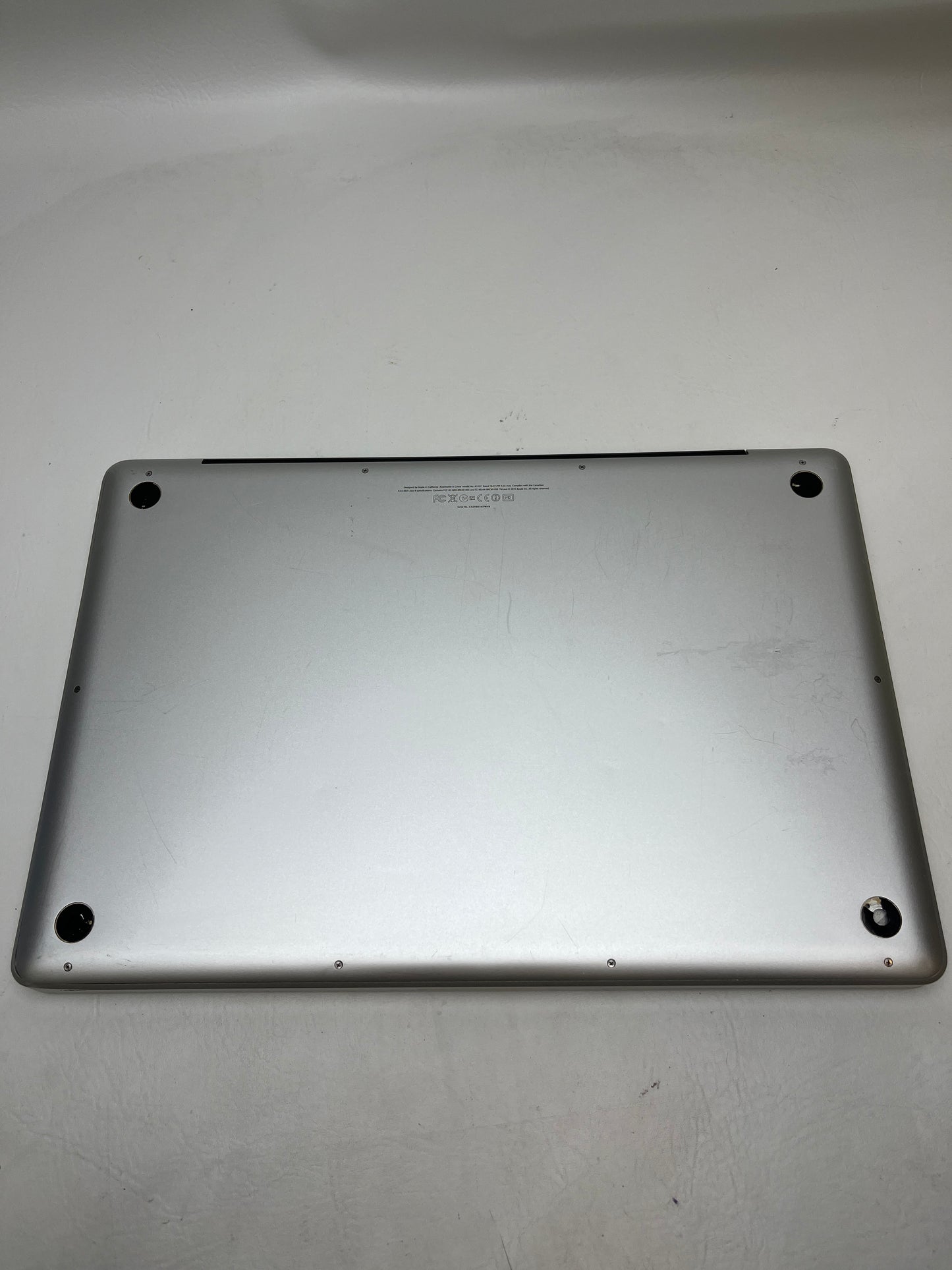 2011 Apple MacBook Pro 16" i7 2.5GHz 4GB RAM 1TB SSD Silver A1297