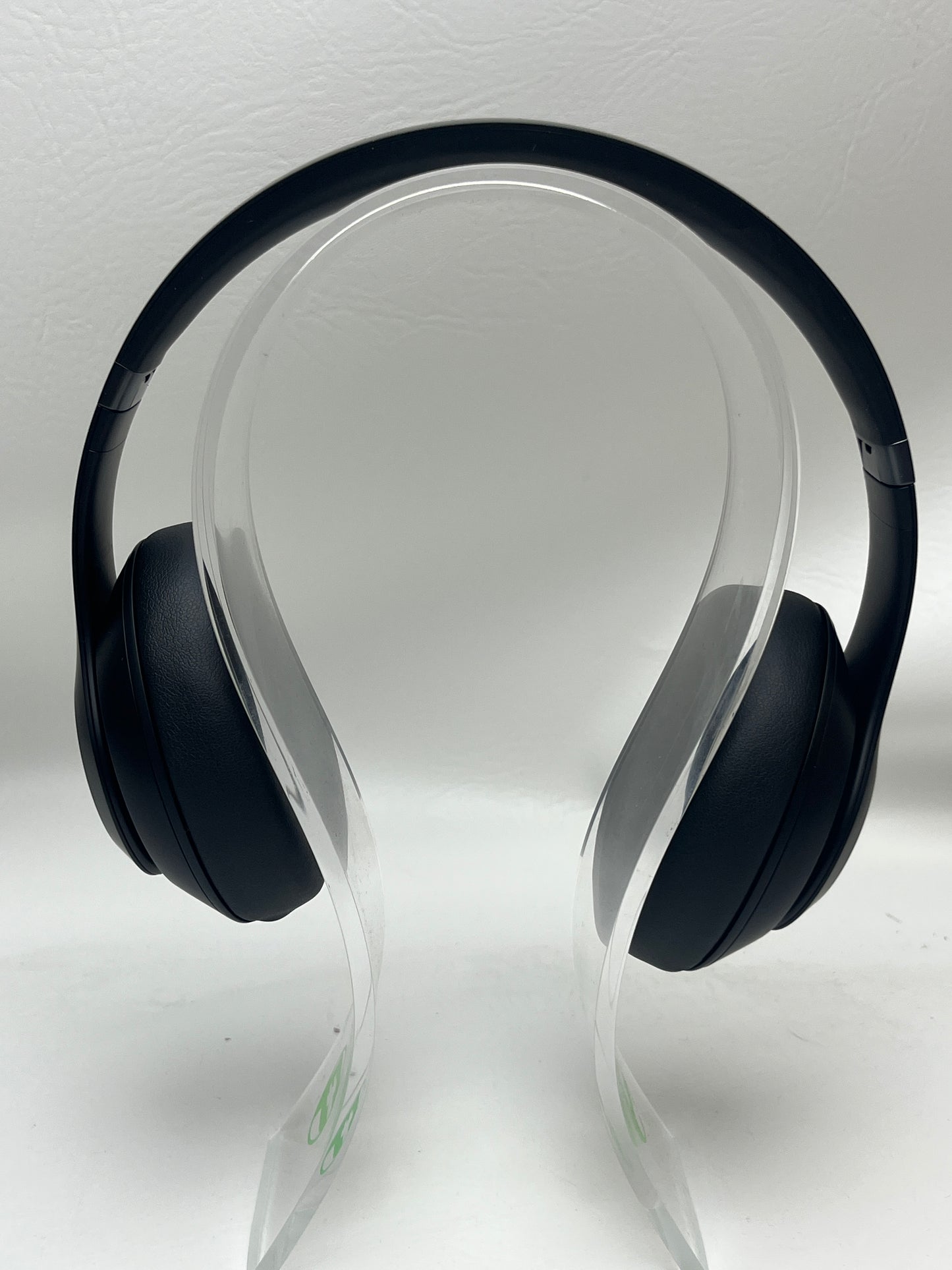 Beats Studio Pro Wireless Noise Cancelling Headphones Black MQTP3LL/A