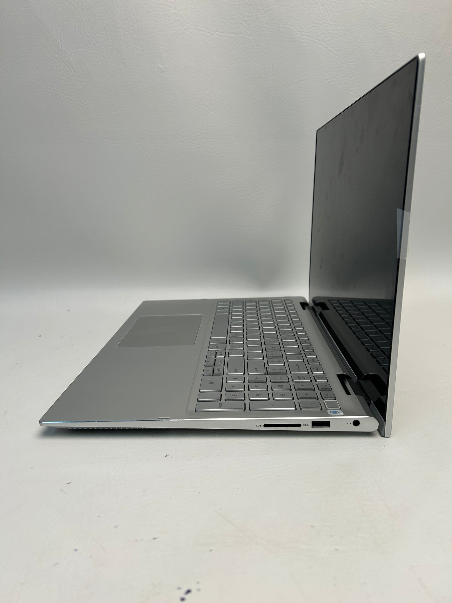 Dell Inspiron 7506 2-IN-1 15.6" i5-1155G7 2.4GHz 8GB RAM 256GB SSD