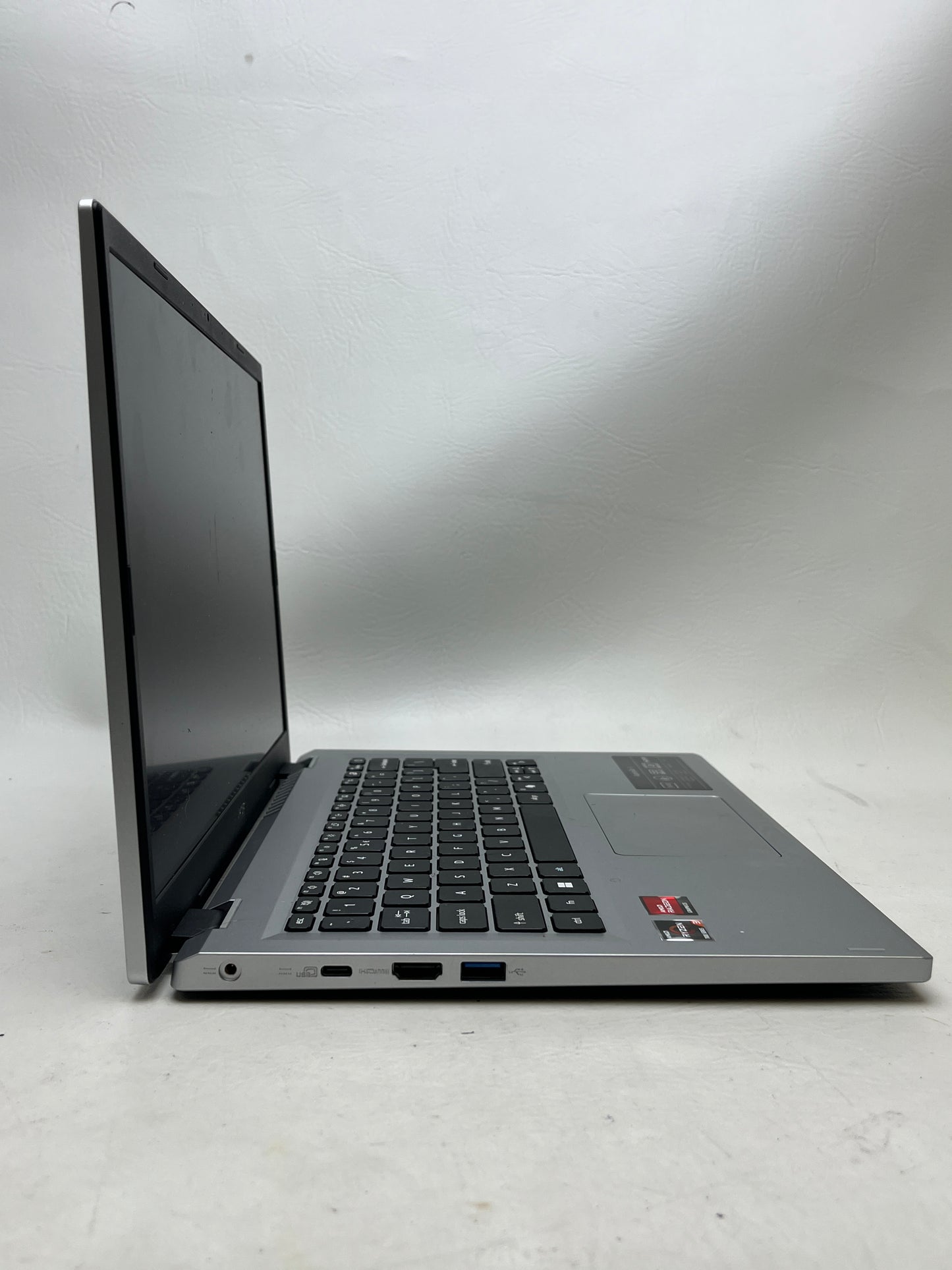 Acer Aspire go 14 AG14-21P 14" Ryzen 3 7320U 2.4GHz 8GB RAM 128GB SSD