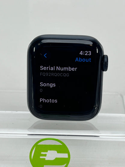 GPS Only Apple Watch SE 2ndGen 40MM Midnight Aluminum Black Sport Band MR9X3LL/A