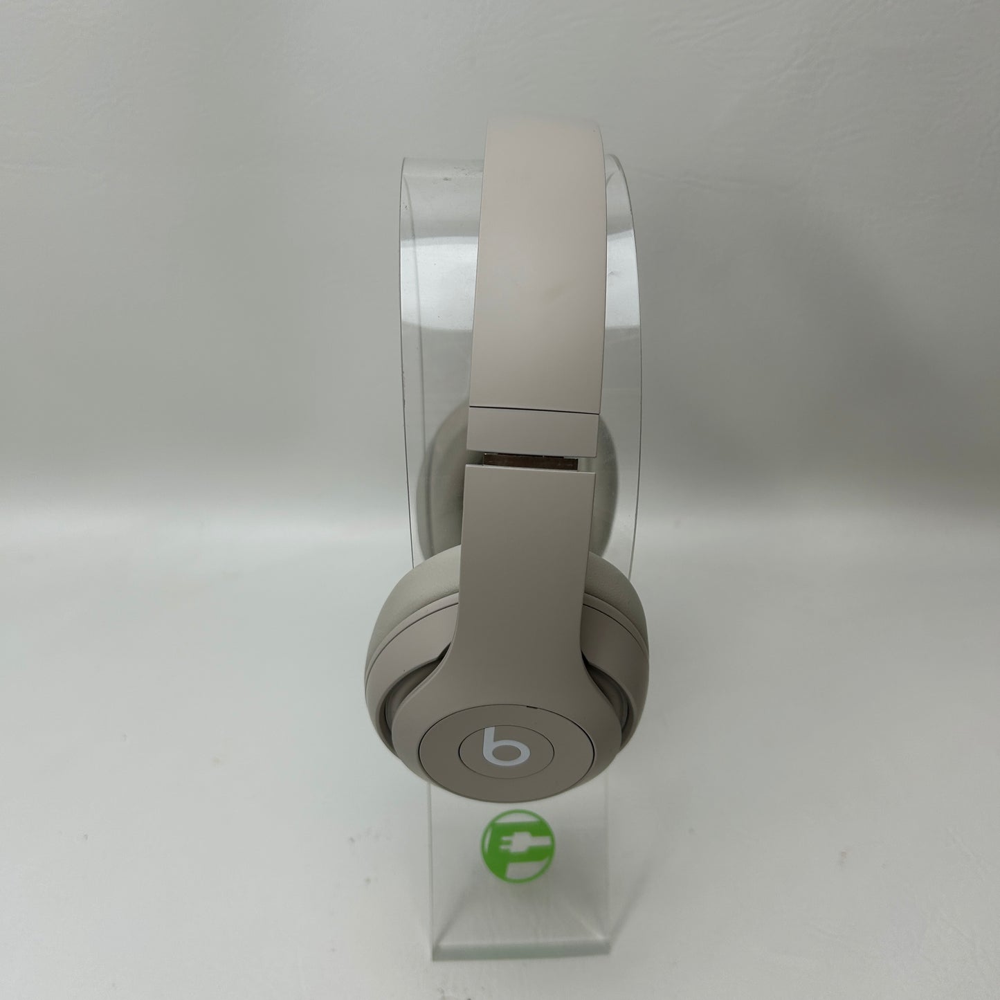 Beats Studio Pro Wireless Noise Cancelling Over-the-Ear Headphones-Sandstone 