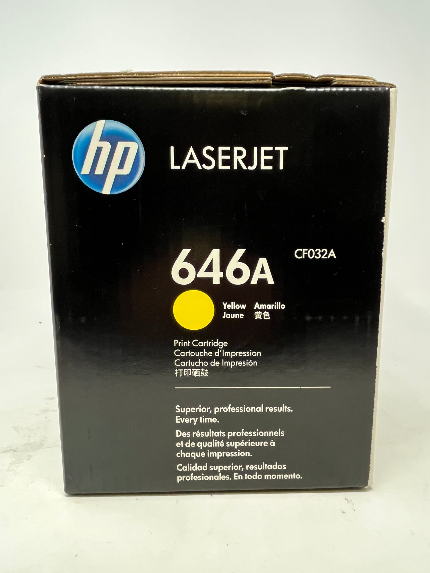 New HP LaserJet 646A Yellow Toner Cartridge CF032A