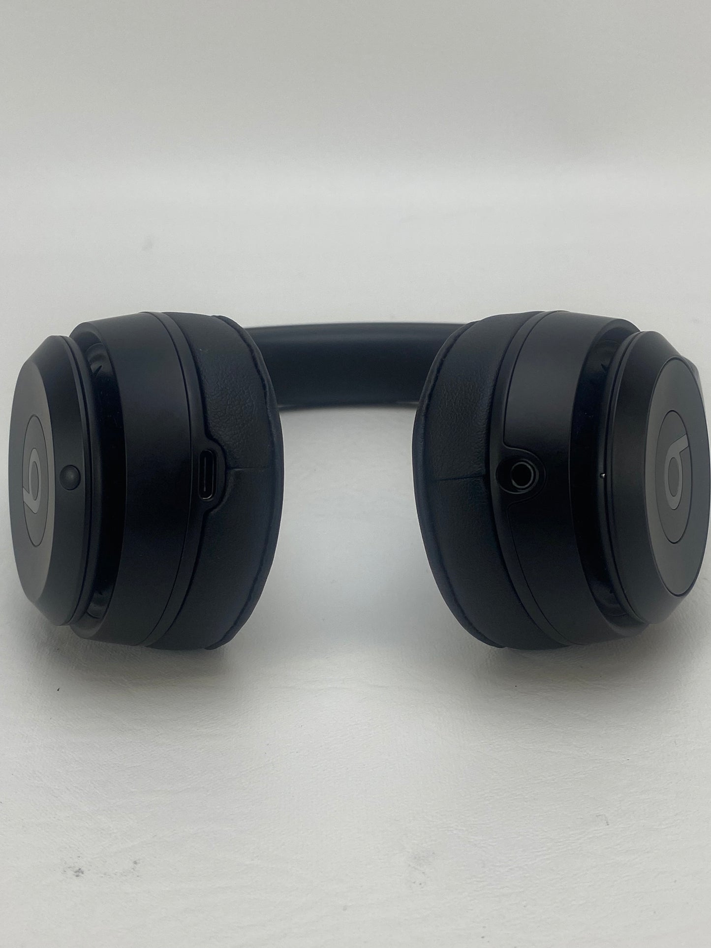 Beats Solo4 Ear-Pad (On the Ear) Black