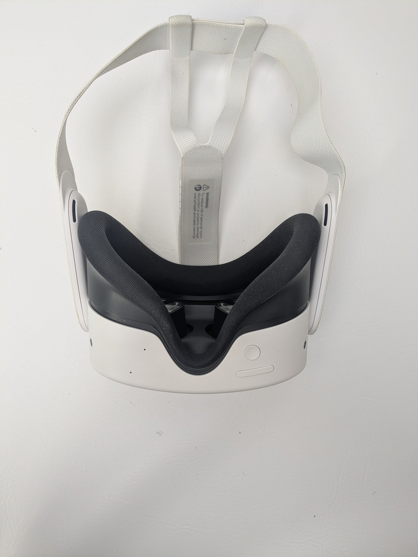 Meta Quest 3S 128GB Standalone All-in-One VR Headset P97