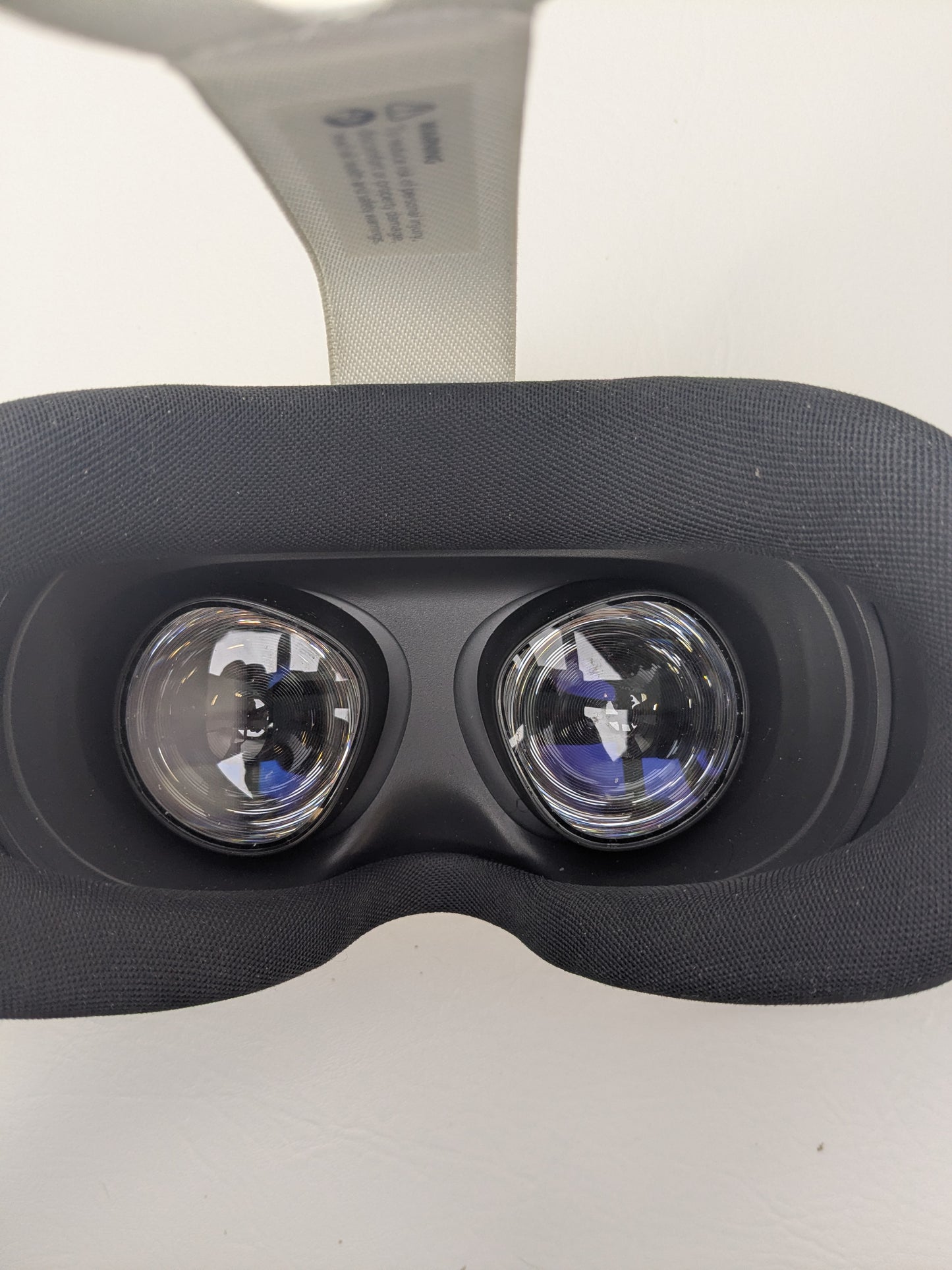 Meta Quest 3S 128GB Standalone All-in-One VR Headset P97