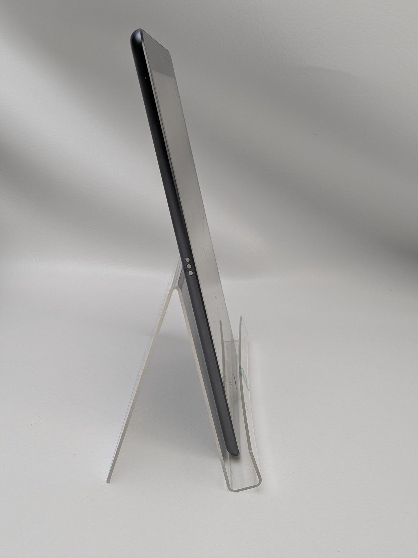 WiFi Only Apple iPad 9th Gen 64GB Space Gray MK2K3LL/A