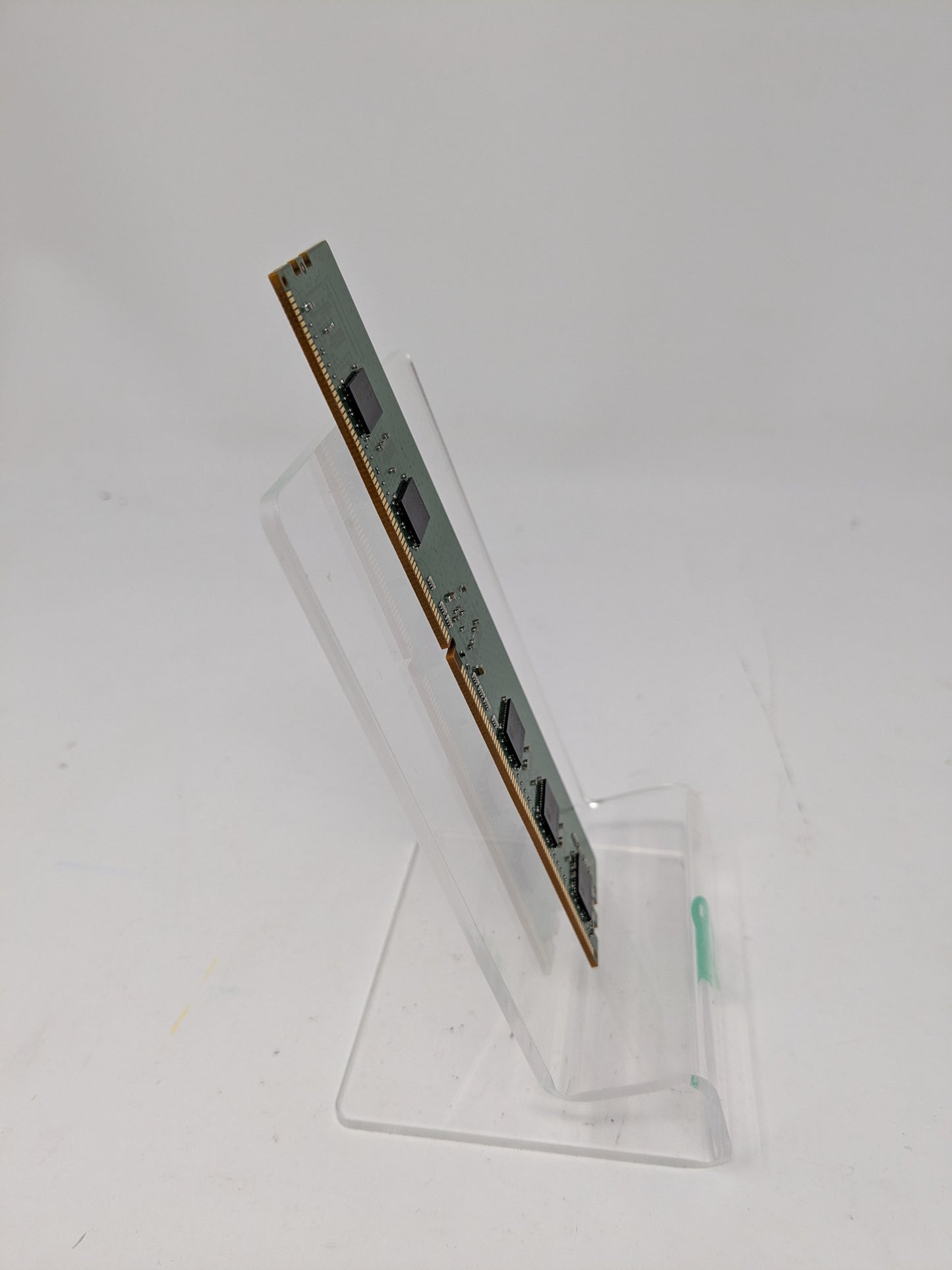 Samsung 8GB DDR4 PC4-3200AA ECC Registered RDIMM Server RAM M393A1K43DB2-CWEGY