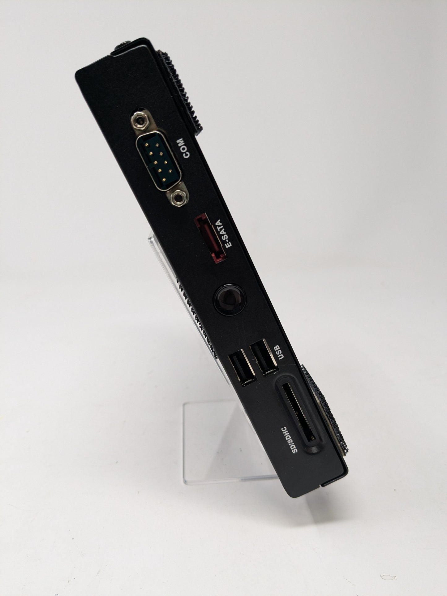AOPEN Digital Engine DE3250-28B0 Fanless Mini PC Digital Signage Media Player w/AC Adapter