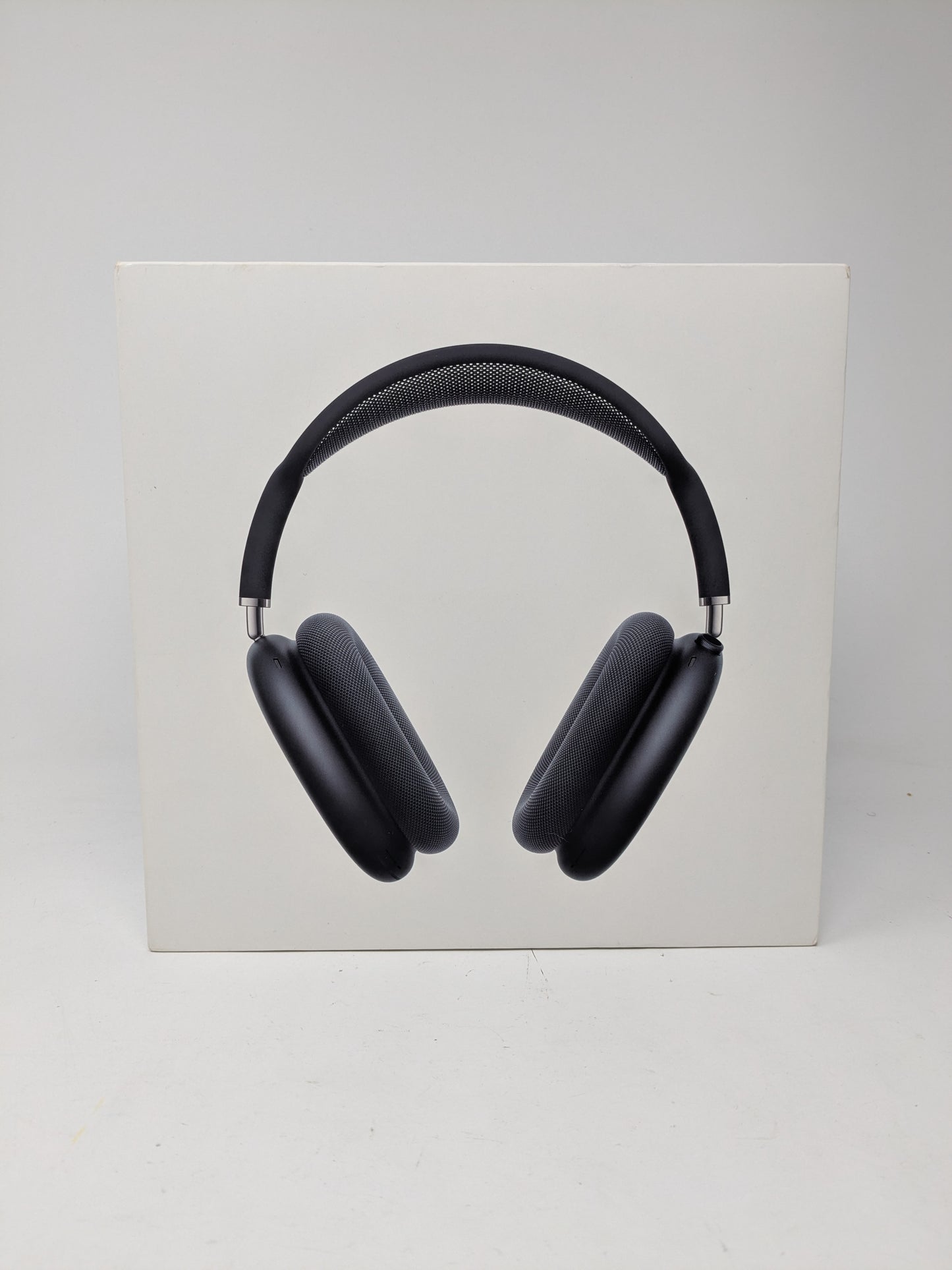 Apple AirPods Max USB-C Wireless Over-Ear Headphones Midnight MWW43AM/A