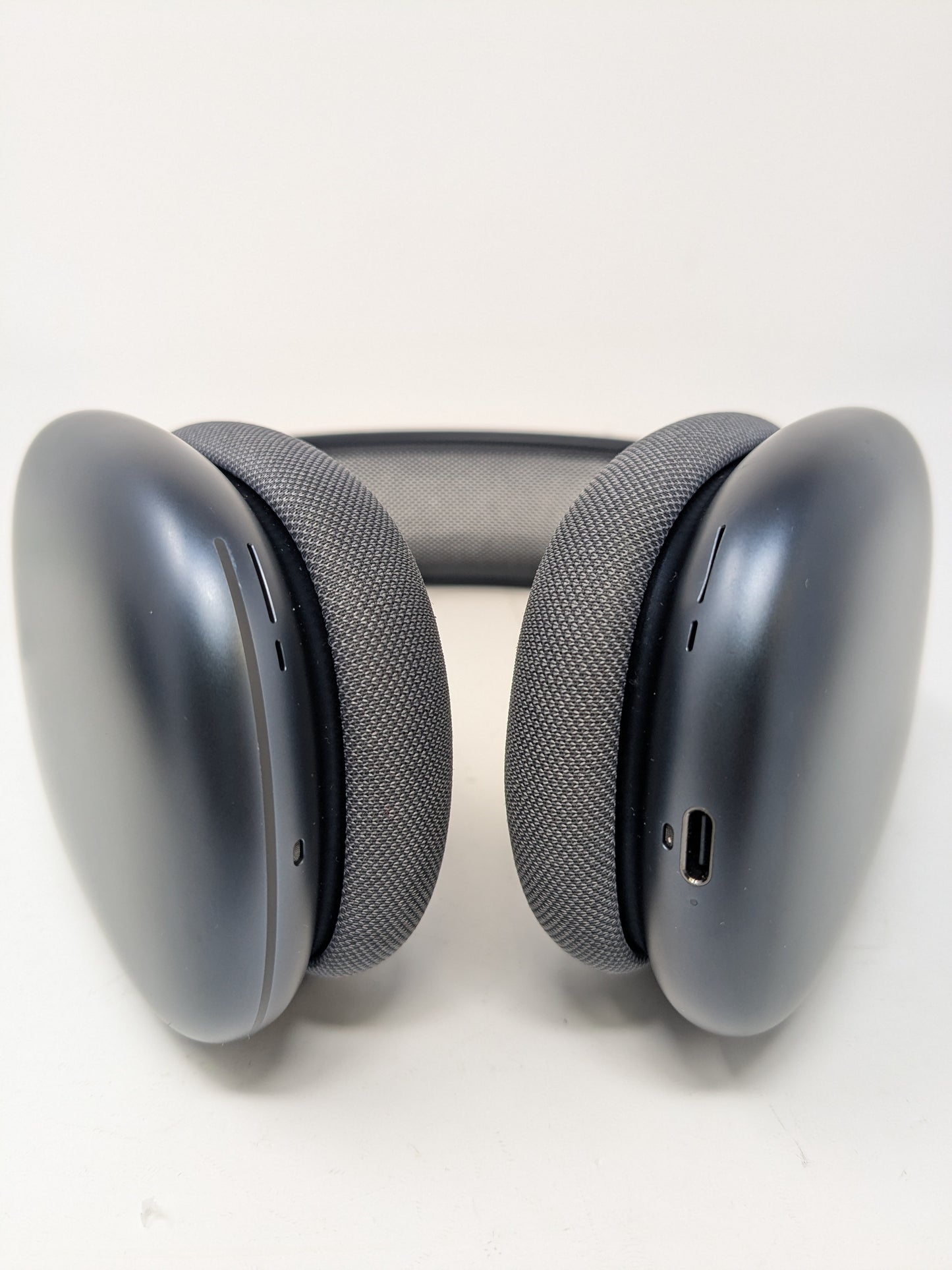 Apple AirPods Max USB-C Wireless Over-Ear Headphones Midnight MWW43AM/A