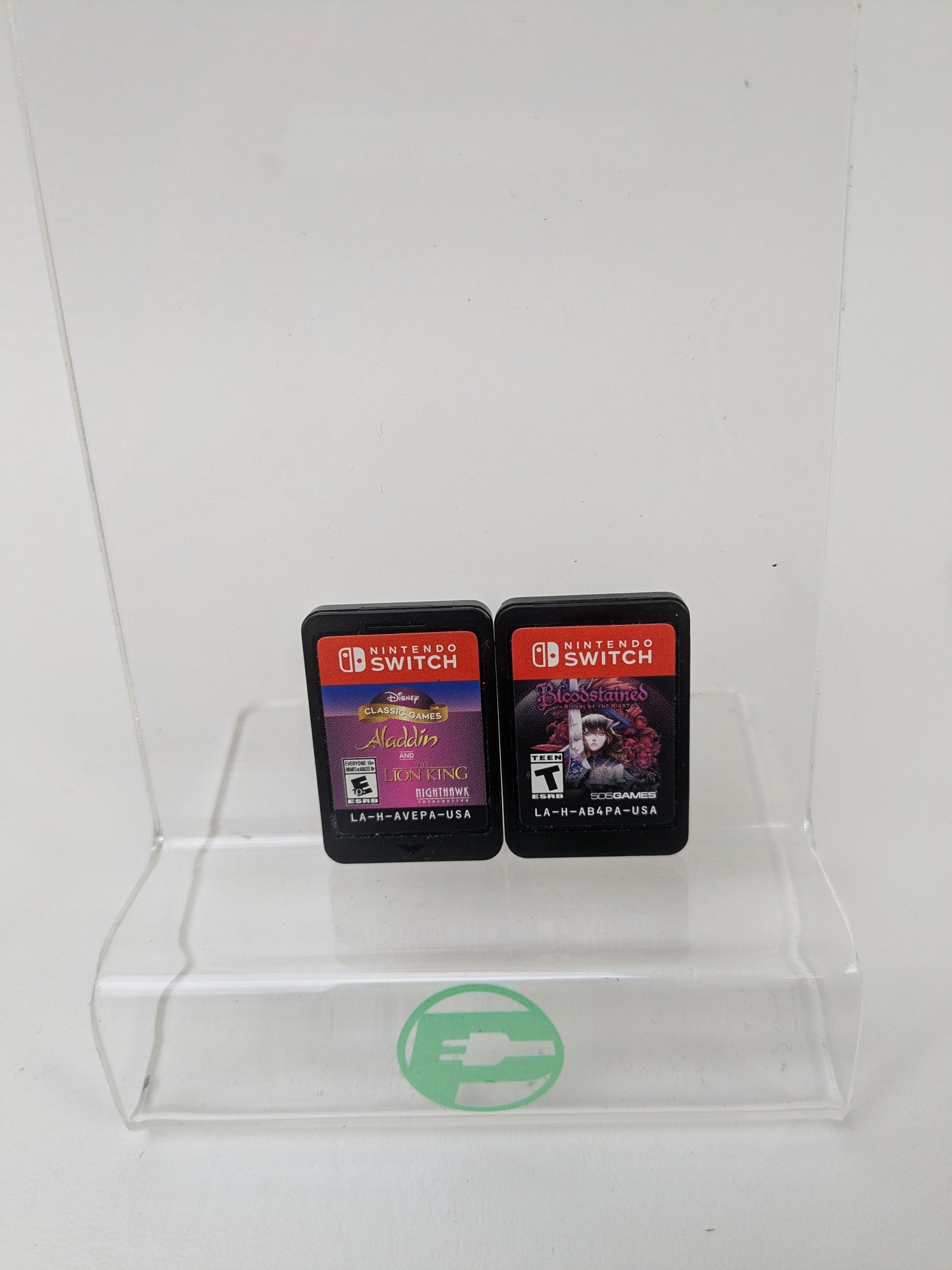 Lot of 2 Nintendo  Switch  Aladdin and The Lion King, Bloodstained