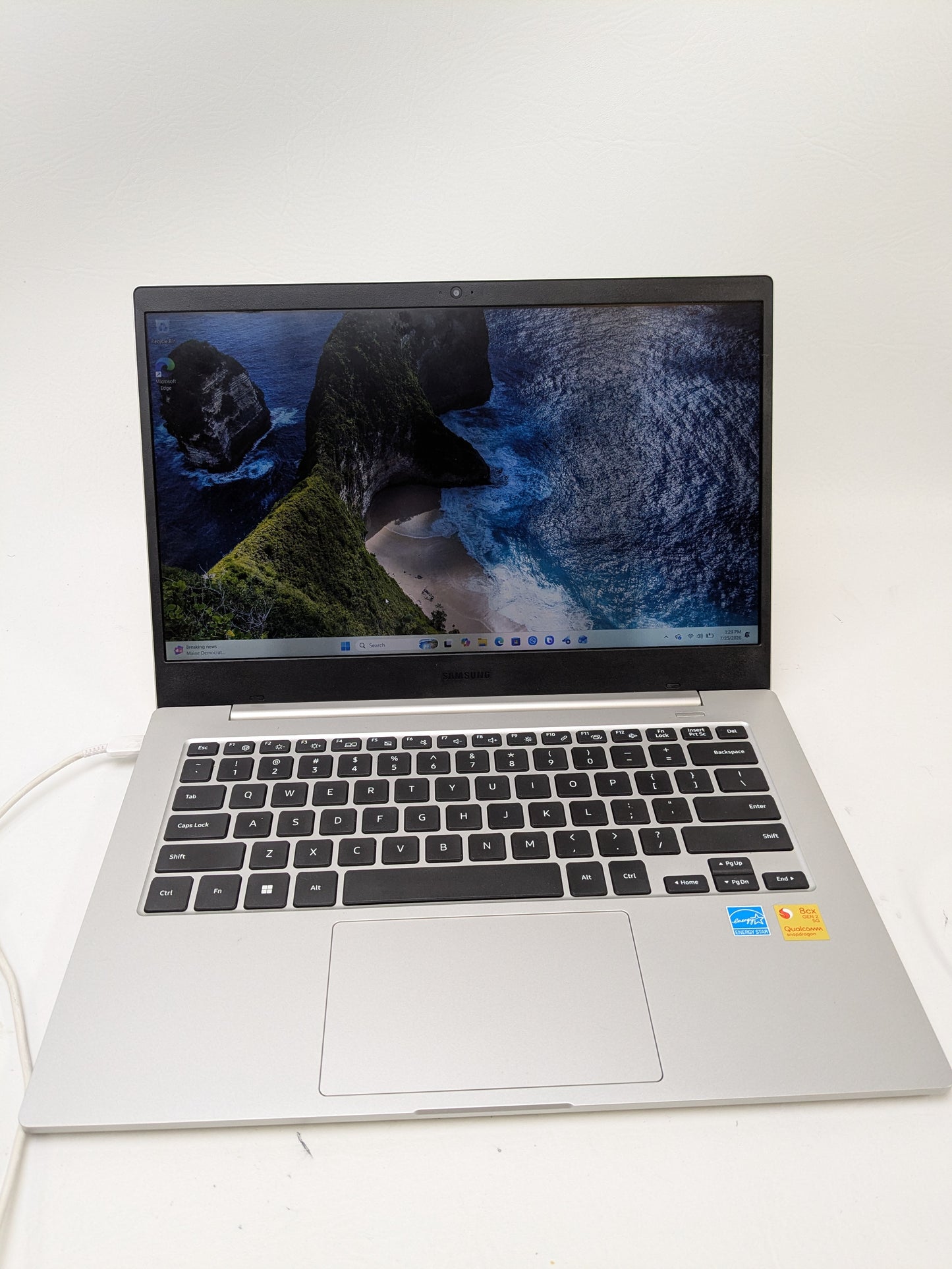 Samsung Galaxy Book Go 5G 4G2DFBRJQ4H 14" Snapdragon 8cx Gen 2 3.15Ghz 8GB RAM 