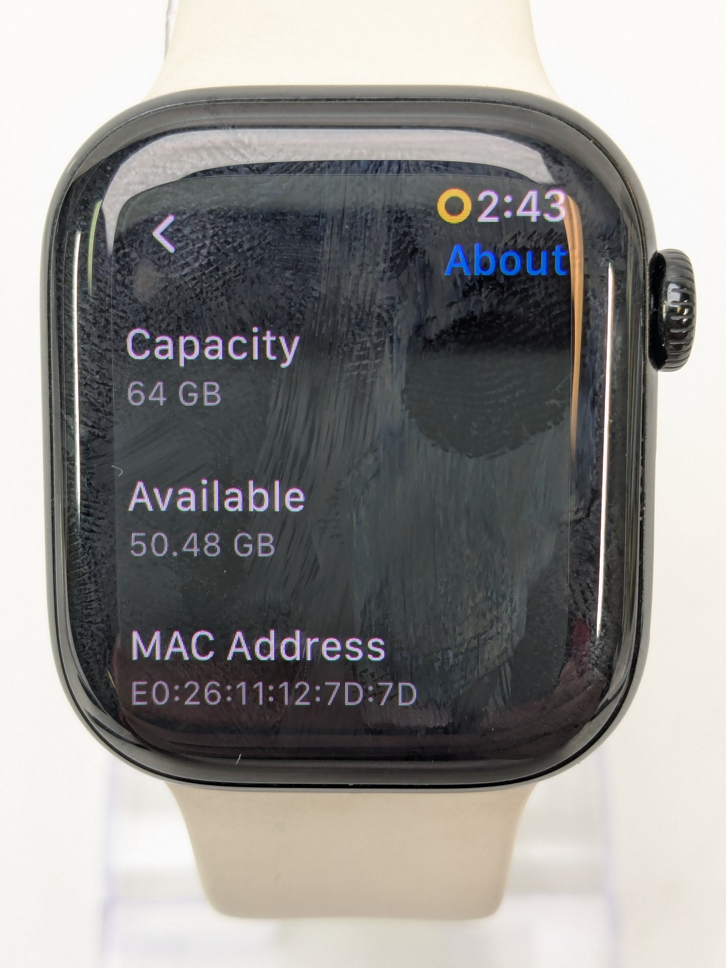 Apple Watch Series 11 GPS 42mm Jet Black Aluminum Starlight Sport Band MEQU4LW/A