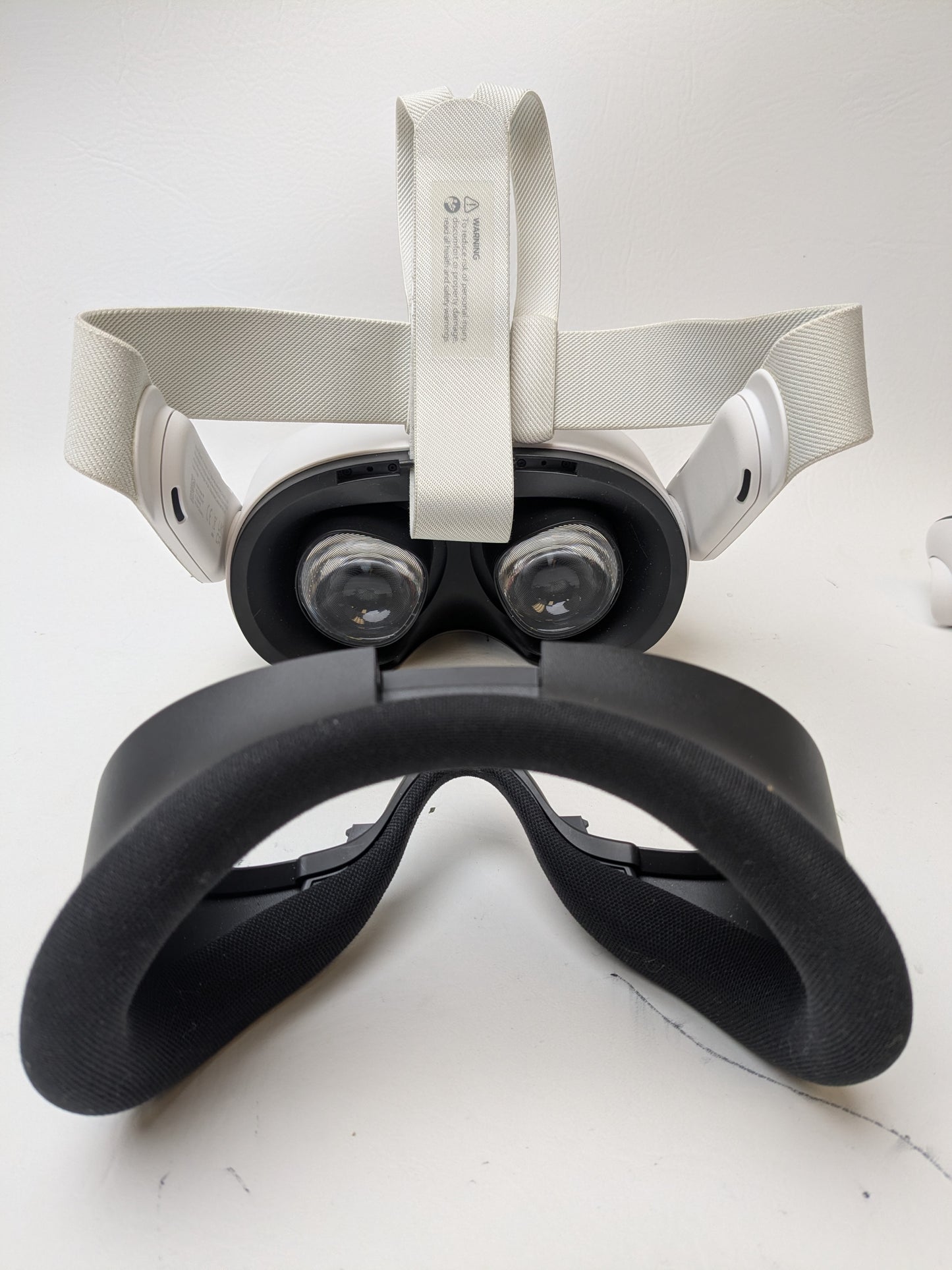 Meta Quest 3S 256GB Standalone All-in-One VR Headset P97