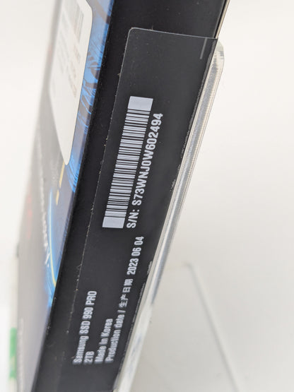 New Samsung  M.2 2280 990 Pro 2TB PCIe 4.0 x4 SSD MZ-V9P2T0B/AM