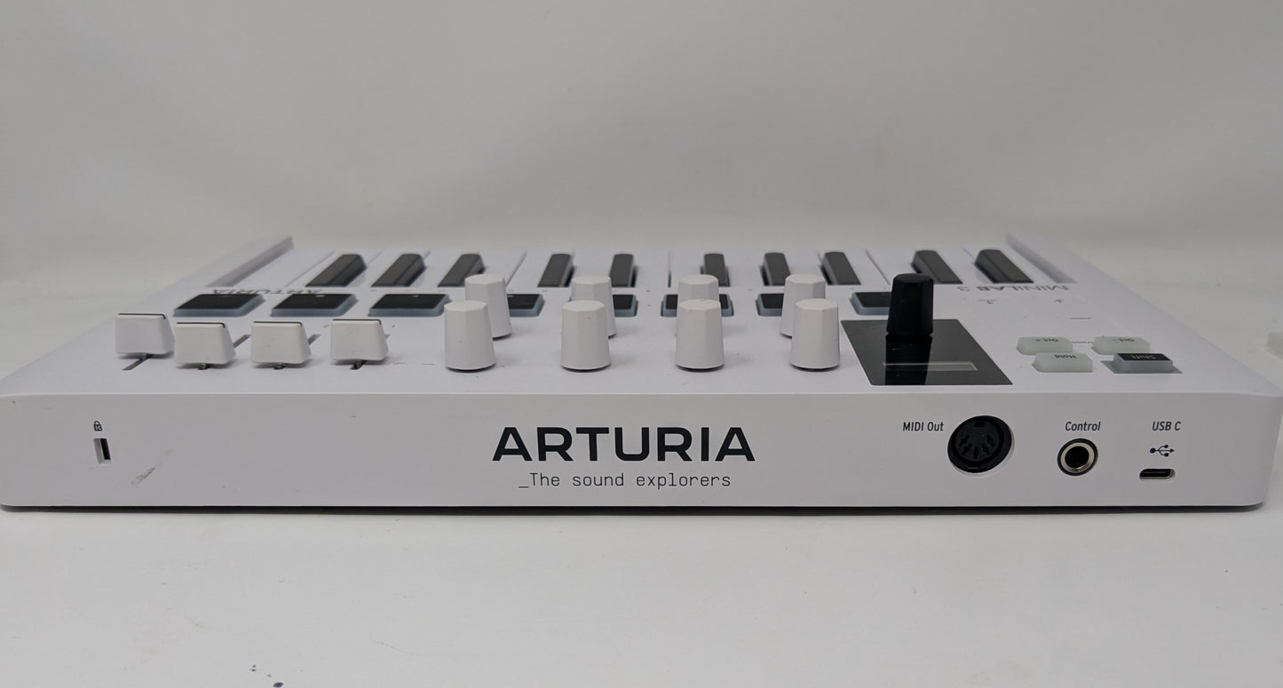 Arturia MiniLab 3 25-Key Synth MIDI Keyboard Controller White, Pads, USB-C