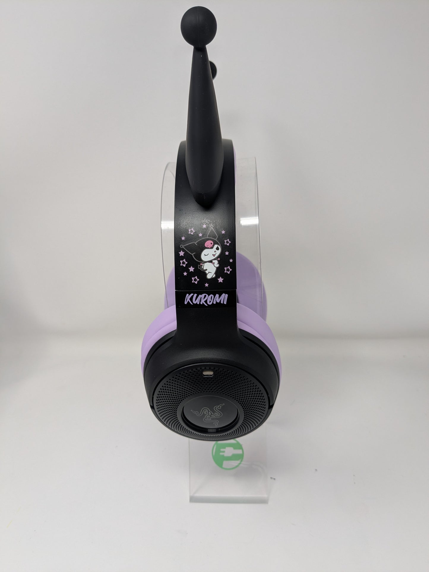 Razer Kraken Kitty V2 BT Wireless Gaming Headset Kuromi Edition Sanrio Purple