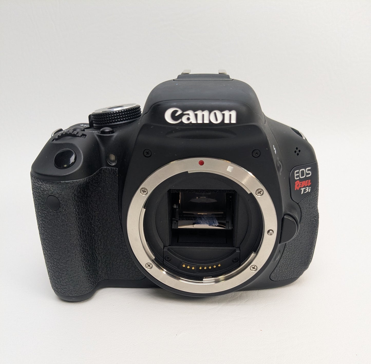 Canon EOS Rebel T3i 18.0MP Digital SLR DSLR Camera