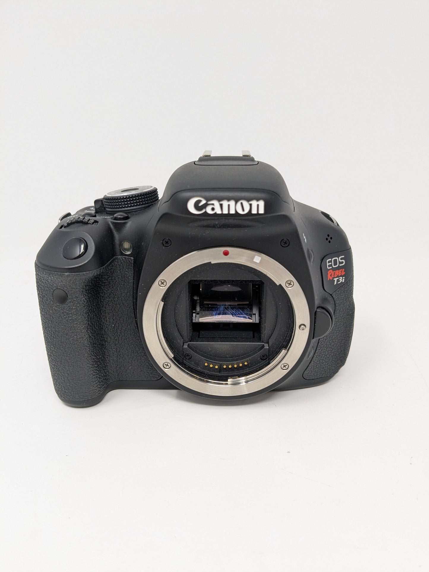 Canon EOS Rebel T3i 18.0 MP Digital SLR (DSLR) Black