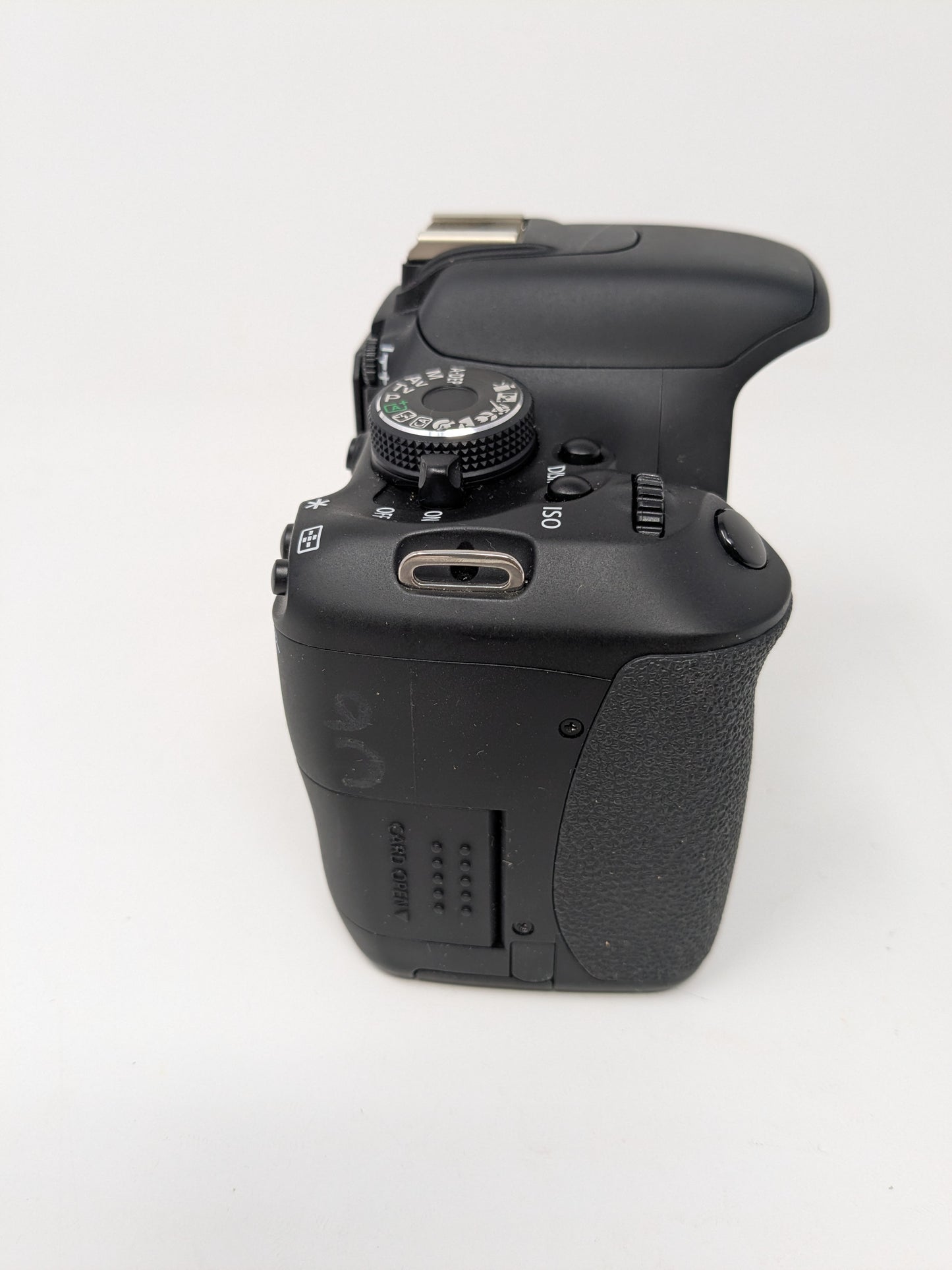 Canon EOS Rebel T3i 18.0 MP Digital SLR (DSLR) Black