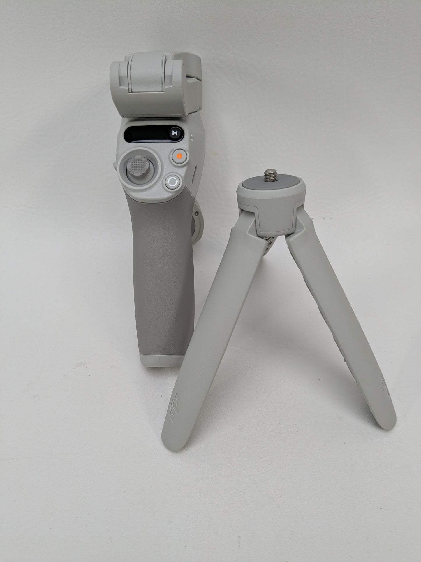 DJI Osmo Mobile SE Gimbal 3-Axis Portable Smartphone Stabilizer