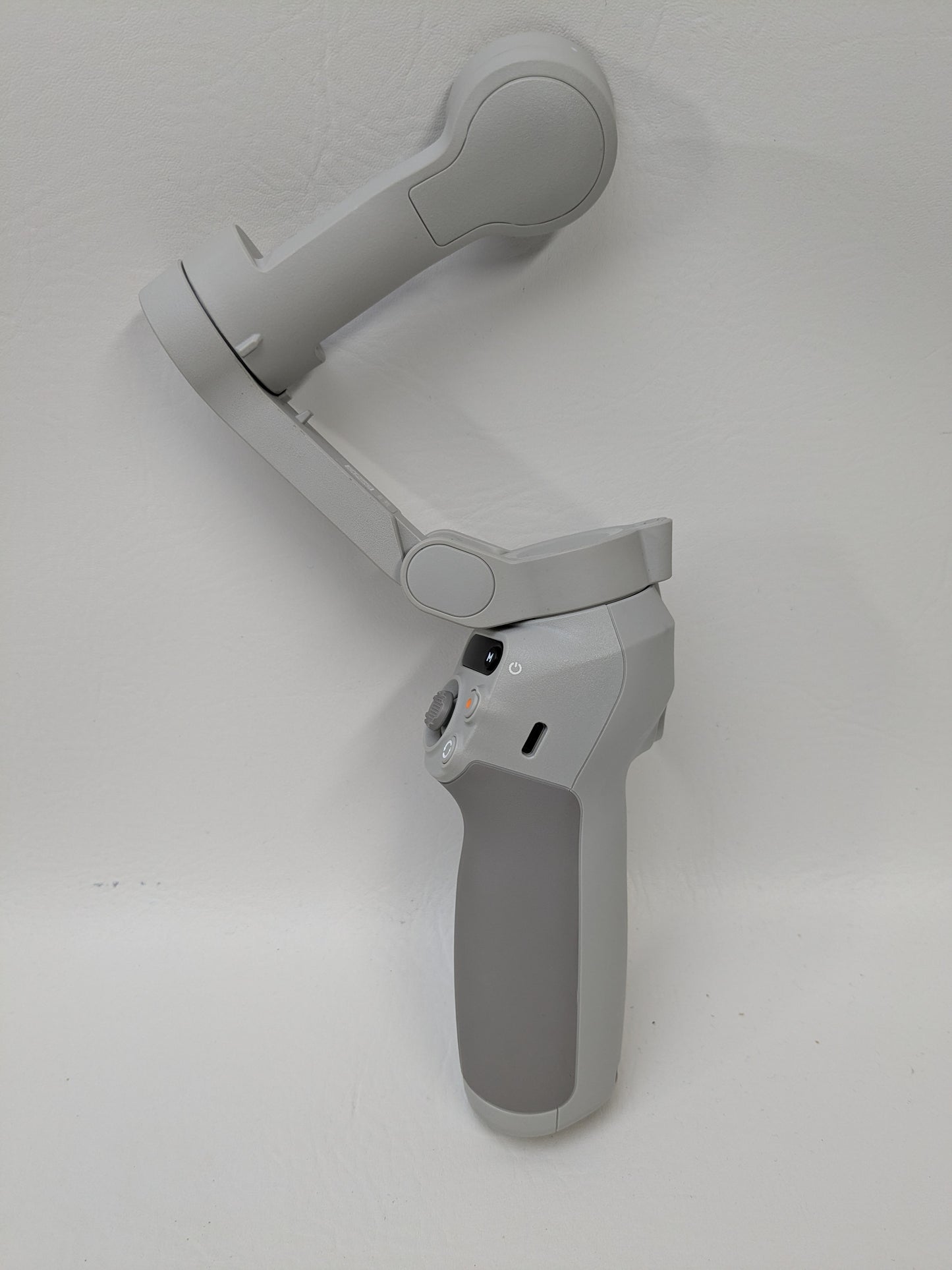 DJI Osmo Mobile SE Gimbal 3-Axis Portable Smartphone Stabilizer