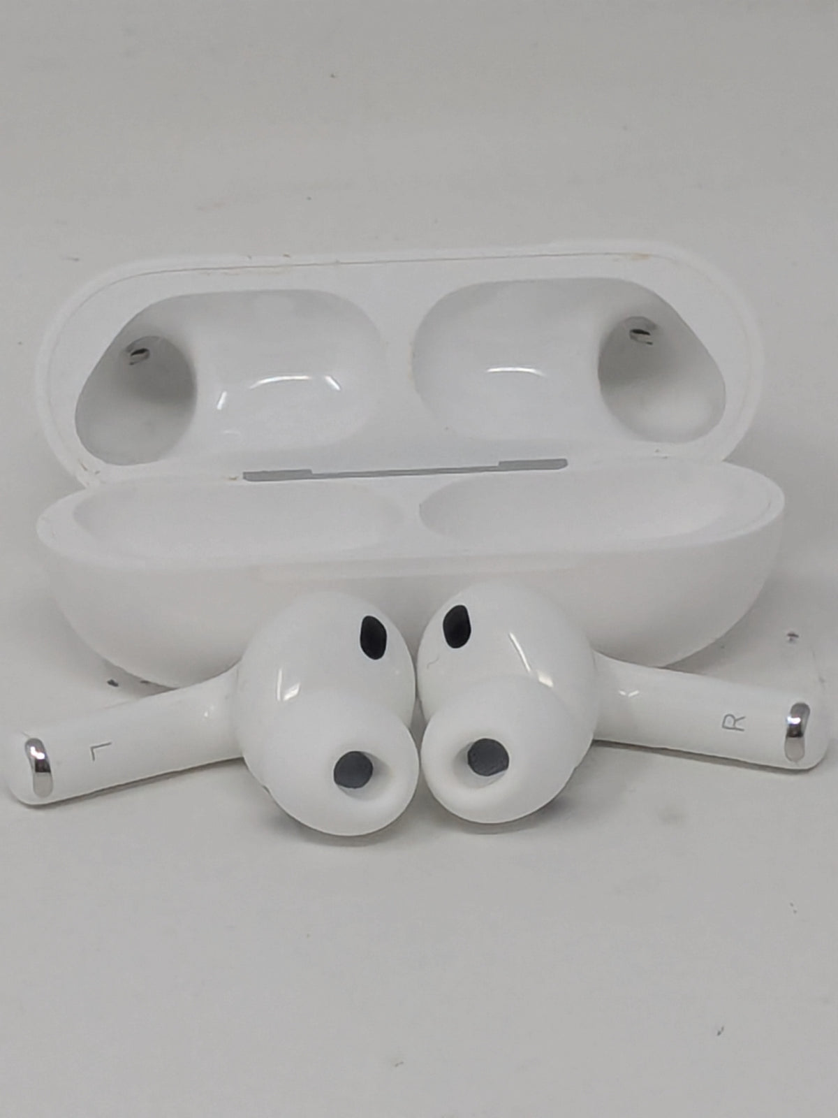 Apple AirPods Pro 3rd Gen with MagSafe Charging Case A3064 A3063 A3122 MFHP4LL/A