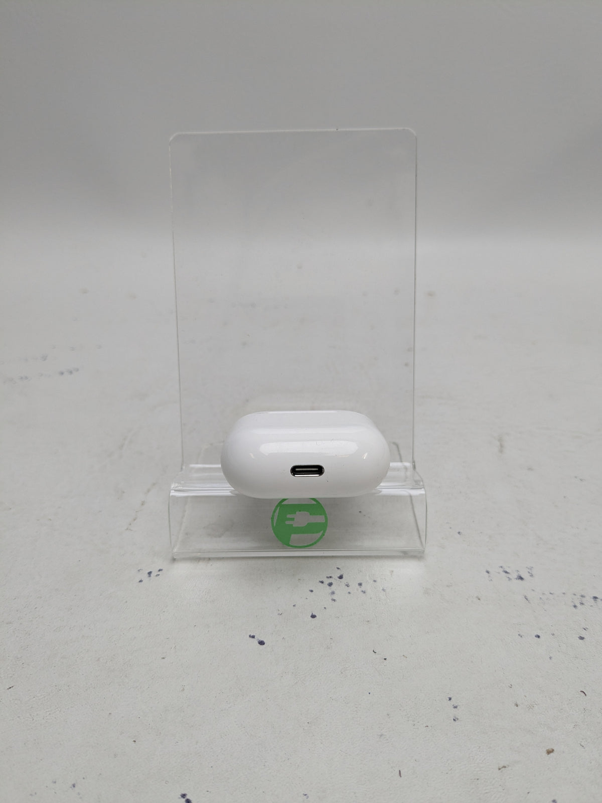 Apple AirPods 4 Wireless Bluetooth Earbuds MXP63LL/A Charging Case White